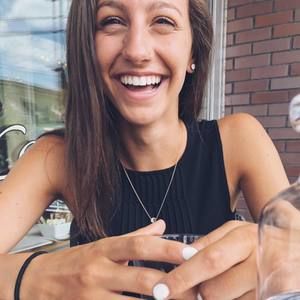 Meet your Posher, Andrea